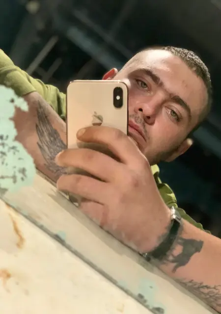 Жека з Слов'янська, мені 24 років, познайомлюсь для відкриті стосунки