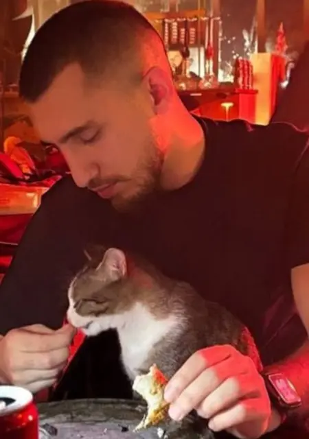 Руслан из Тбилиси, ищу на сайте знакомства без обязательств