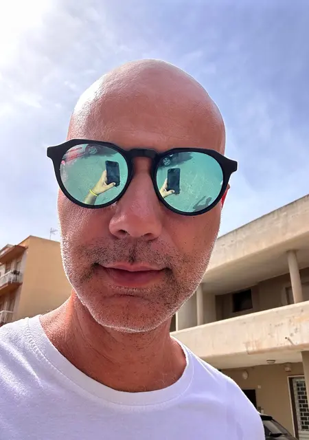 Я Carlo, 44, из Кальяри, ищу знакомства без обязательств