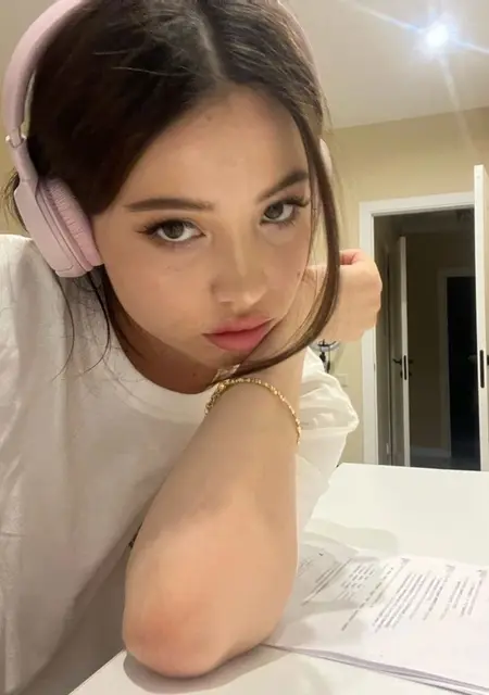 Соня из Усть-Каменогорска, ищу на сайте знакомства на одну ночь