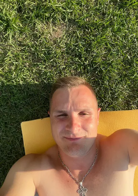 Ник з Суми, мені 28 років, познайомлюсь для вірт