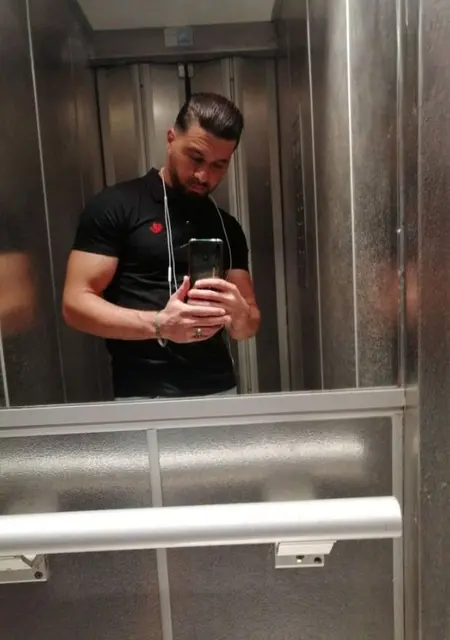 Я Tarek, 30, из Парижа, ищу знакомство