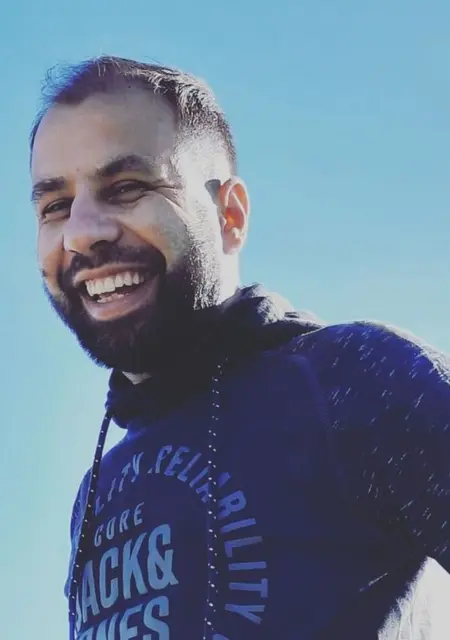 Vlad из Бухареста, мне 29, познакомлюсь