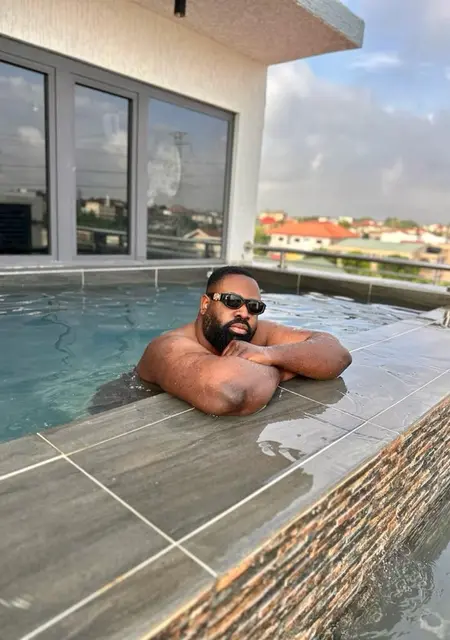 Moderated из Гамбурга, ищу на сайте знакомства на одну ночь