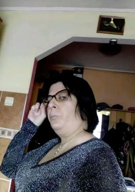 Я Andrea, 35, из Бухареста, ищу знакомство