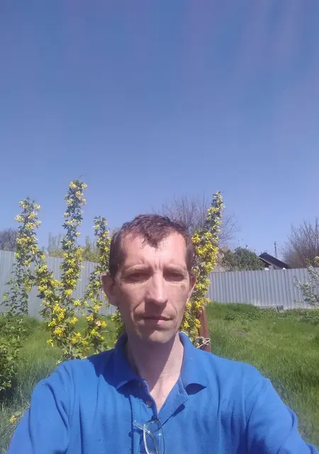 Олег из Луганска, ищу на сайте приятное времяпровождение