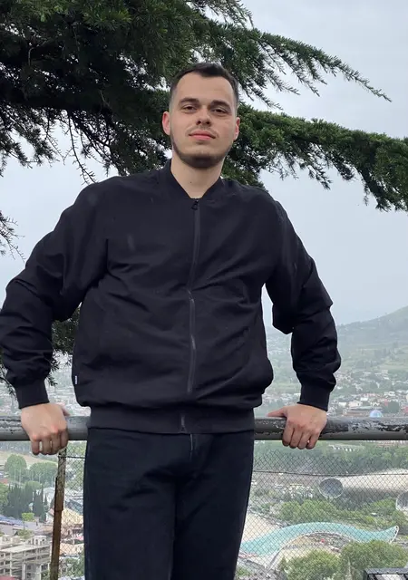 Pavel из Варшавы, мне 27, познакомлюсь для вирта