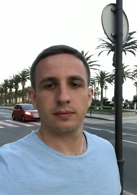 Я Антон, 31 років з Дніпра, шукаю знайомство для приємного проведення часу