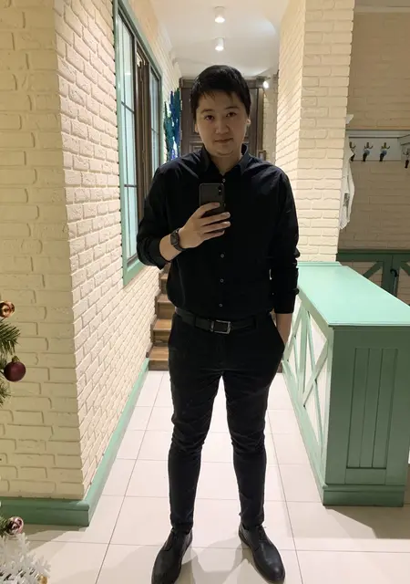 Alex из Уральска, ищу на сайте общение