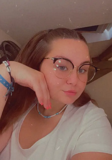 Я Fanny, 21, знакомлюсь без обязательств в Лилле