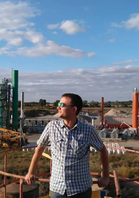 Я Адам, 39 років, знайомлюсь для спілкування у Конотопе