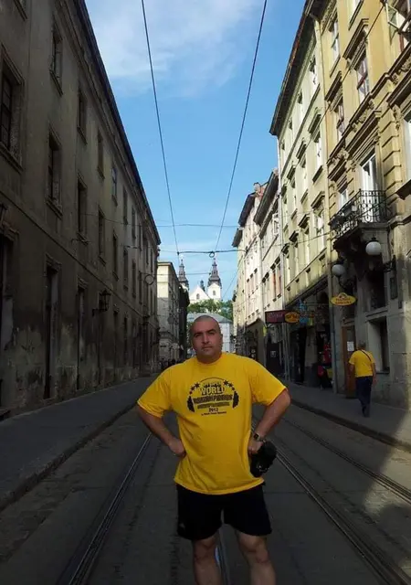 Nick из Кракова, мне 40, познакомлюсь на одну ночь