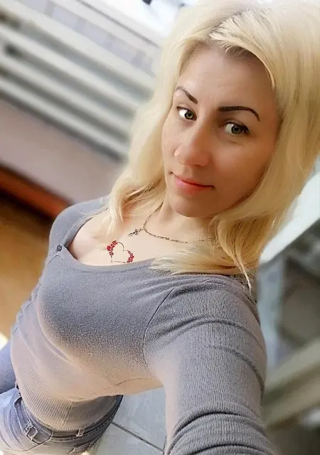 Я Nata, 37, знакомлюсь для приятного времяпровождения в Бресте