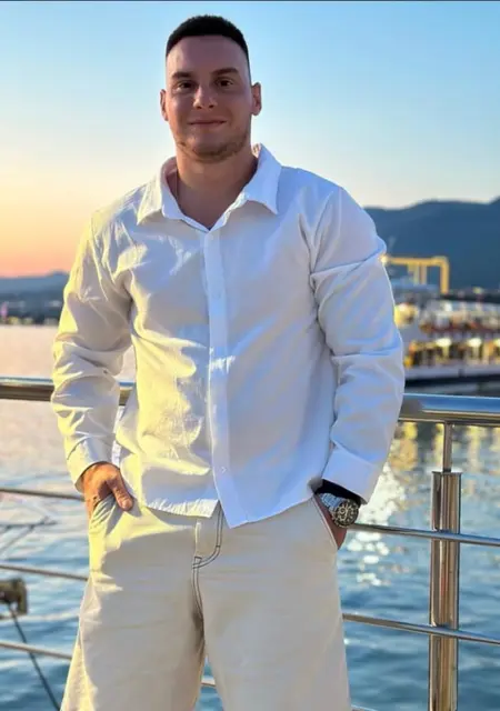 Я Артур, 25 років, знайомлюсь у Одесі