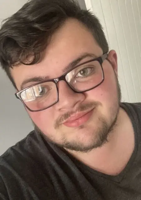 Nathan из Лондона, мне 23, познакомлюсь