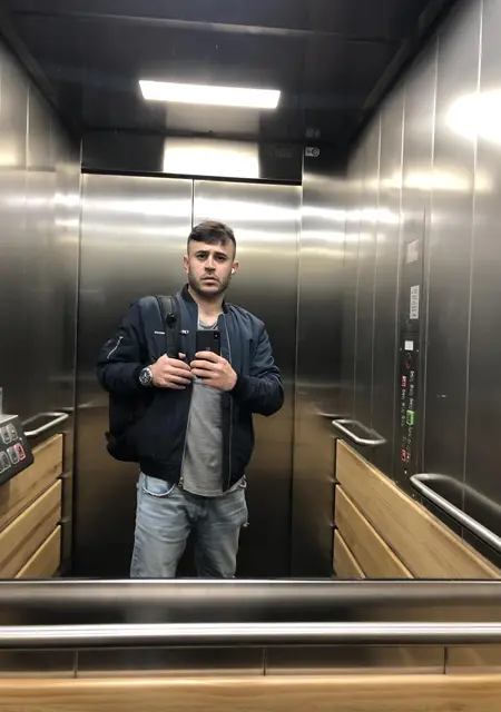 Ehsan из Дуйсбурга, мне 32, познакомлюсь для приятного времяпровождения