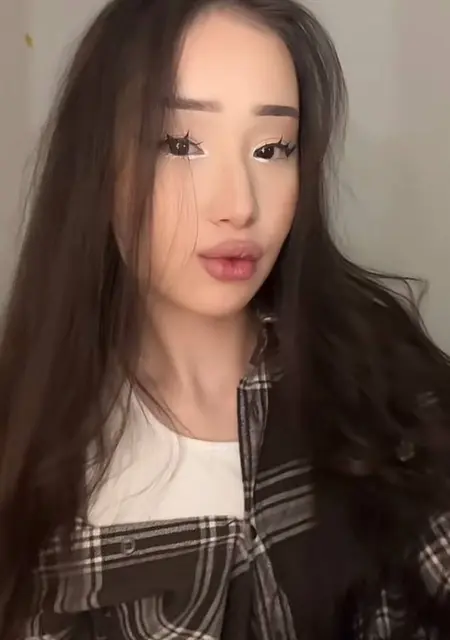 Я Аяулым, 26, из Шымкента, ищу знакомства без обязательств