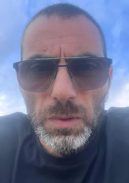 Alex из Мадрида, ищу на сайте знакомства на одну ночь