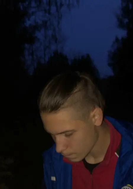 Я Павел, 19, знакомлюсь для открытые отношения в Амстердаме