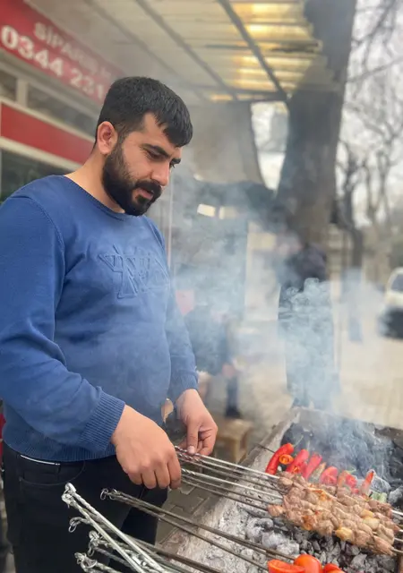 Я Metin, 33, из Османия, ищу знакомства без обязательств