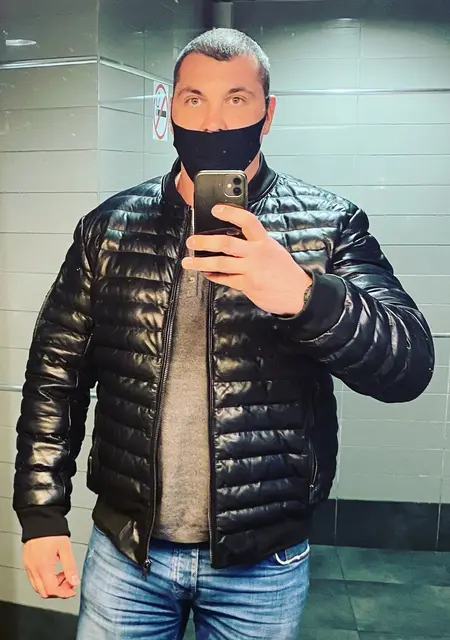 Артем з Новопскова, шукаю на сайті відкриті стосунки