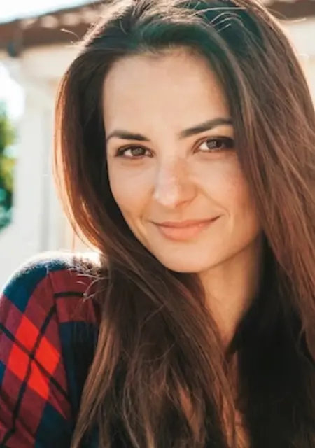 Анна из Амстердама, мне 38, познакомлюсь для приятного времяпровождения