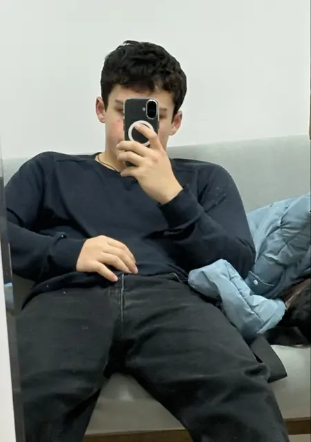 Карен из Амстердама, ищу на сайте постоянные отношения