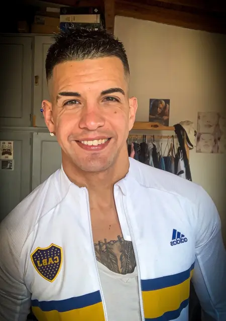 Nico из Буэнос-айреса, мне 37, познакомлюсь для общения