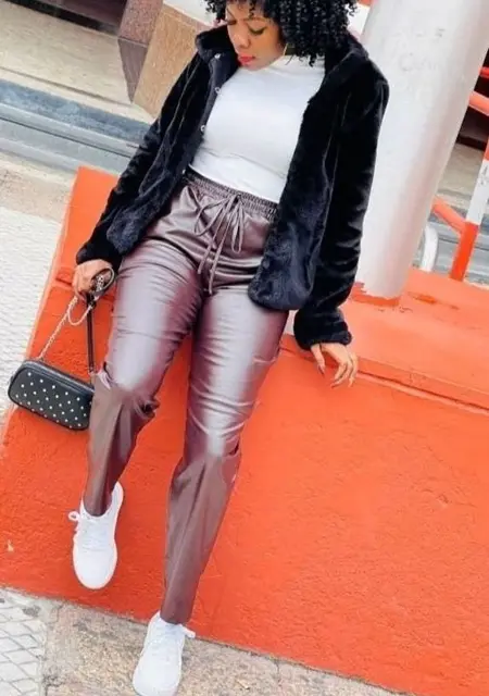 Я Patrcia Afonso, 22, из Лиссабона, ищу знакомство