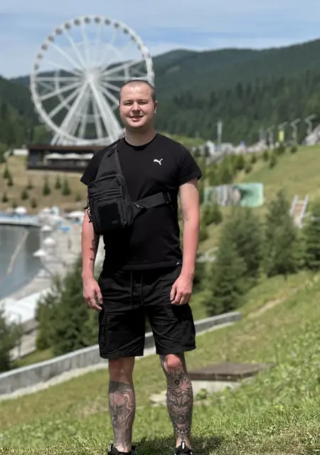 Я Stanislav, 26, из Киева, ищу знакомство для приятного времяпровождения