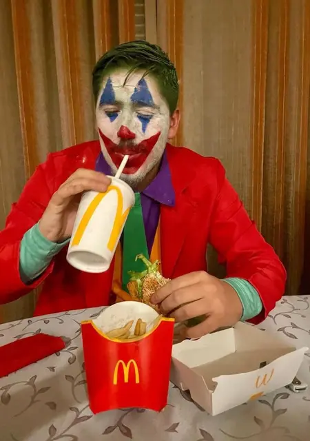 Я Mauricio, 24, знакомлюсь для общения в Гимарайнш