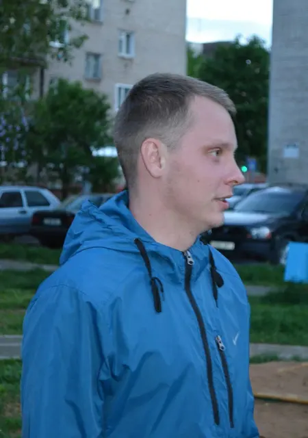 Роман из Новополоцка, мне 33, познакомлюсь на одну ночь