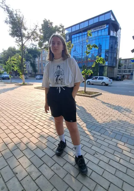 Erica из Кишинёва, ищу на сайте общение