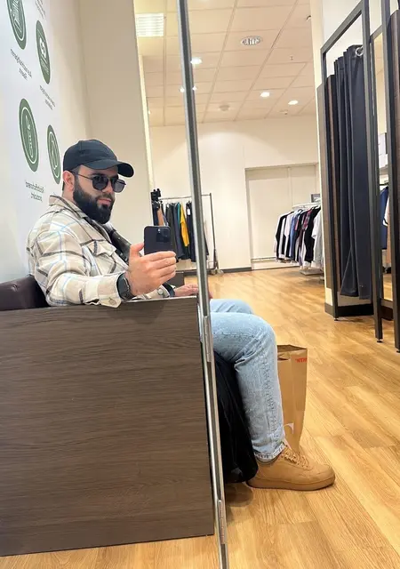 Эмин из Кобленца, мне 27, познакомлюсь для дружбы