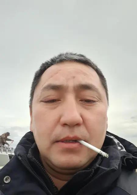 Я Фархат, 36, из Павлодара, ищу знакомства на одну ночь