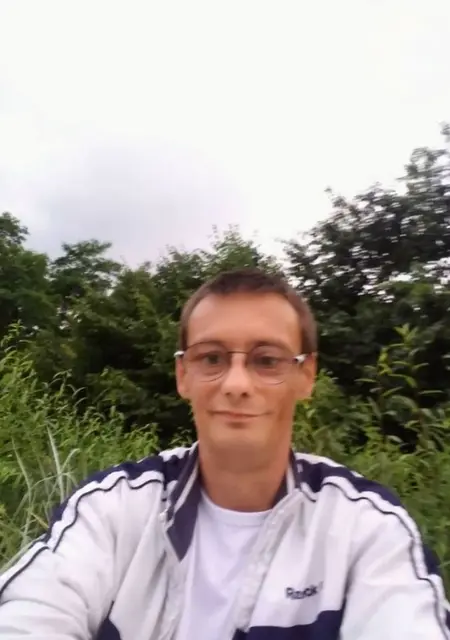 Я Artur Szutowicz, 41, знакомлюсь в Варшаве