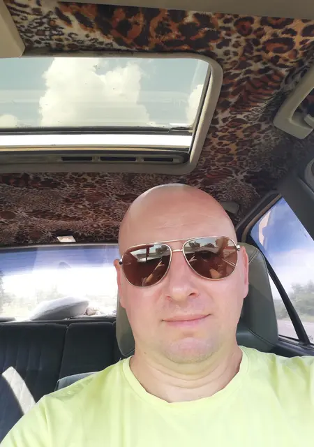 Сашко з Кривого Рогу, мені 43 років, познайомлюсь для приємного проведення часу