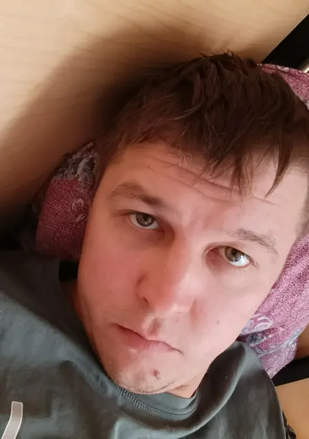 Илья из Борисова, мне 28, познакомлюсь на одну ночь