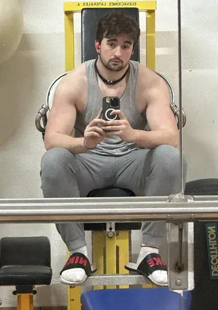 Pablo из Валенсии, мне 20, познакомлюсь для общения