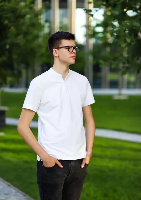 Я Artem, 19, знакомлюсь без обязательств в Праге