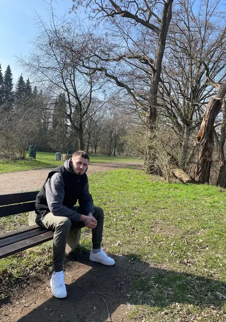 Я Denis, 30, из Дипхольц, ищу знакомства на одну ночь