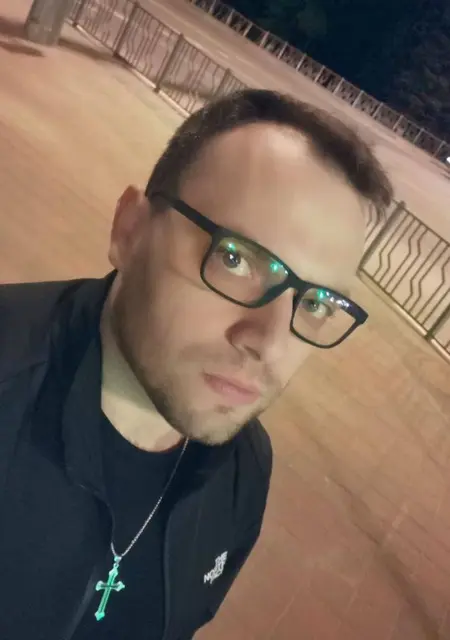 Иван из Измира, мне 30, познакомлюсь без обязательств