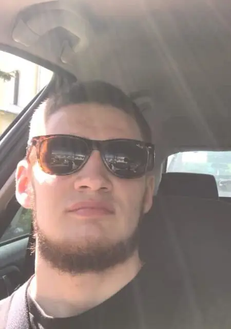 Захар з Івано-Франківська, шукаю на сайті приємне проведення часу