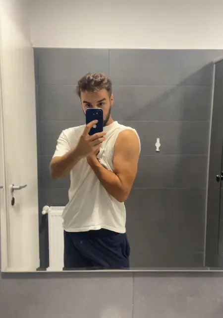 Robert из Бузэу, ищу на сайте вирта