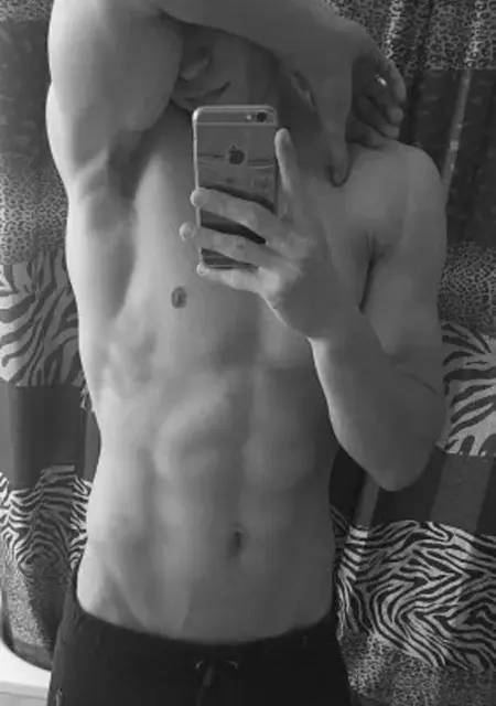 Я Андрей, 25, знакомлюсь без обязательств в Вене