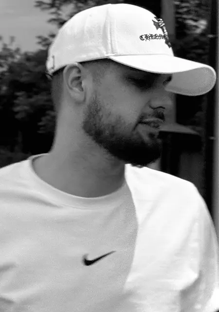 Я Решат, 26, знакомлюсь на одну ночь в Бангкоке