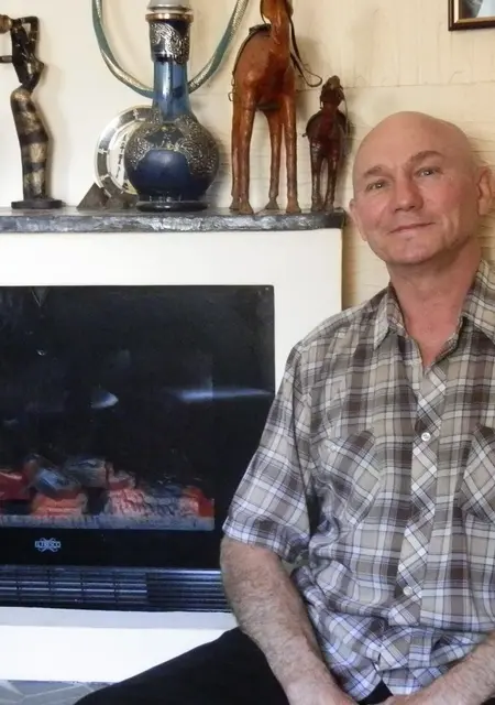 Я Павел, 66 років, знайомлюсь для постійних стосунків у Бердянську