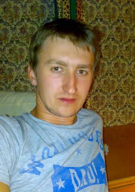 Максим з Чернігова, шукаю на сайті знайомства без зобов'язань