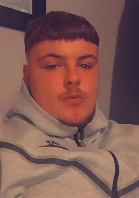 James из Лондона, мне 19, познакомлюсь