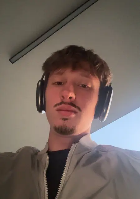 Архип з Львова, шукаю на сайті знайомства без зобов'язань